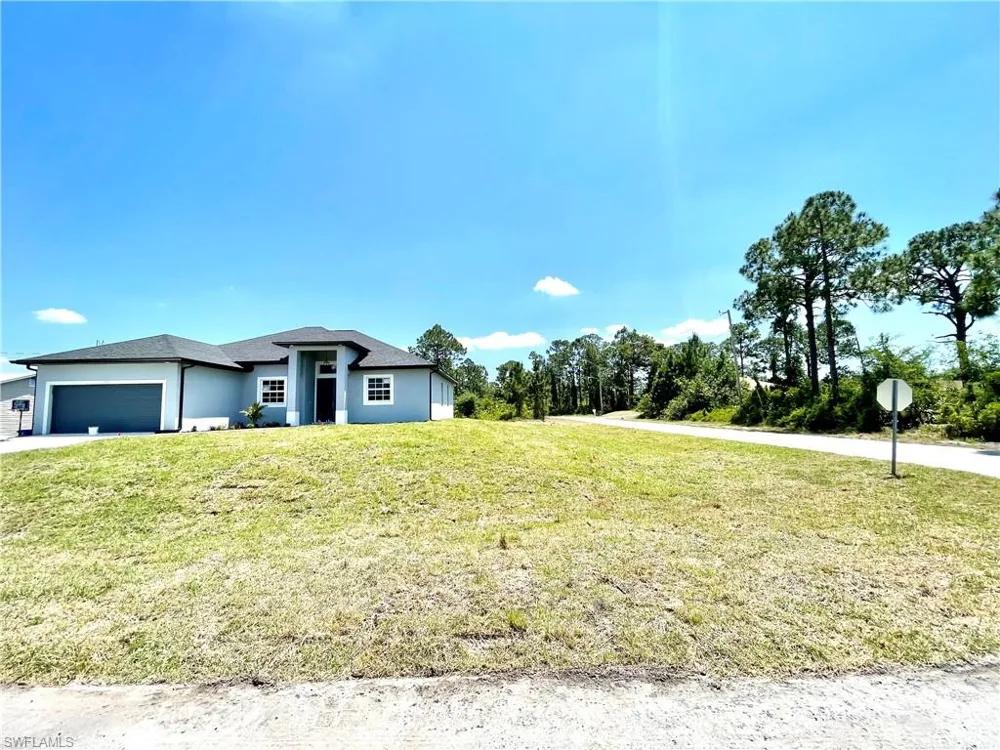 575 Summit Avenue S Lehigh Acres, FL 33974