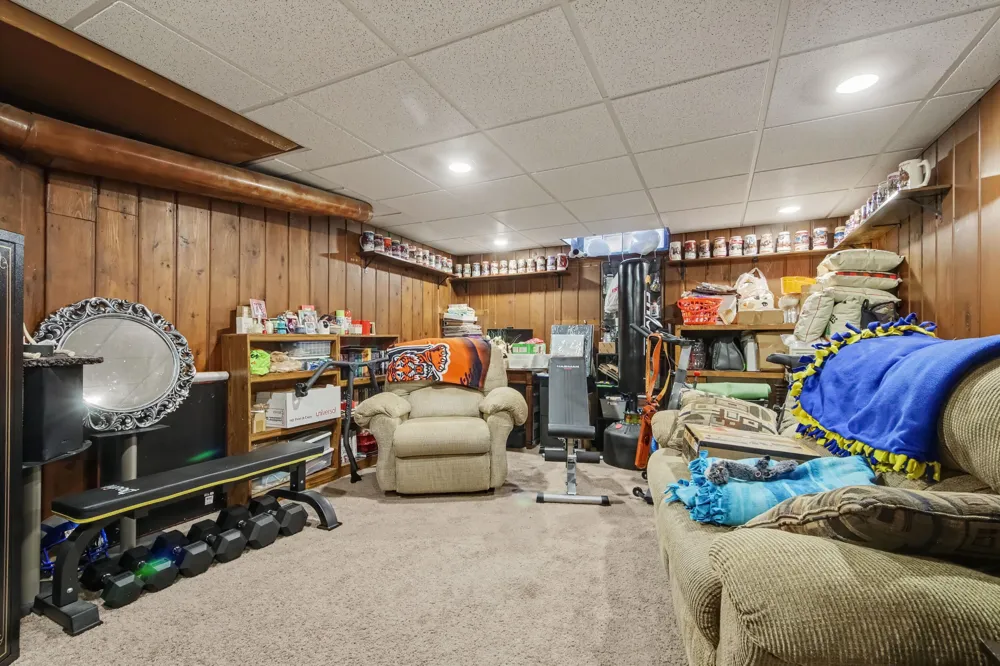 1214 Oakleigh Avenue NW Grand Rapids City, MI 49504