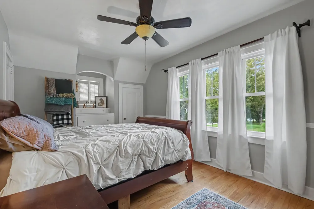 1214 Oakleigh Avenue NW Grand Rapids City, MI 49504