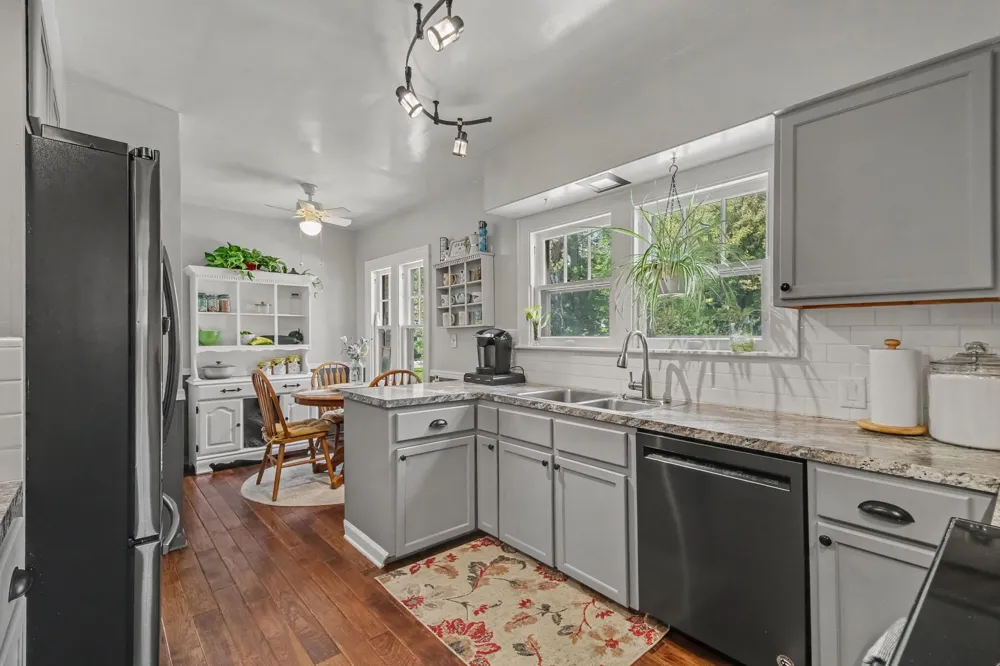 1214 Oakleigh Avenue NW Grand Rapids City, MI 49504