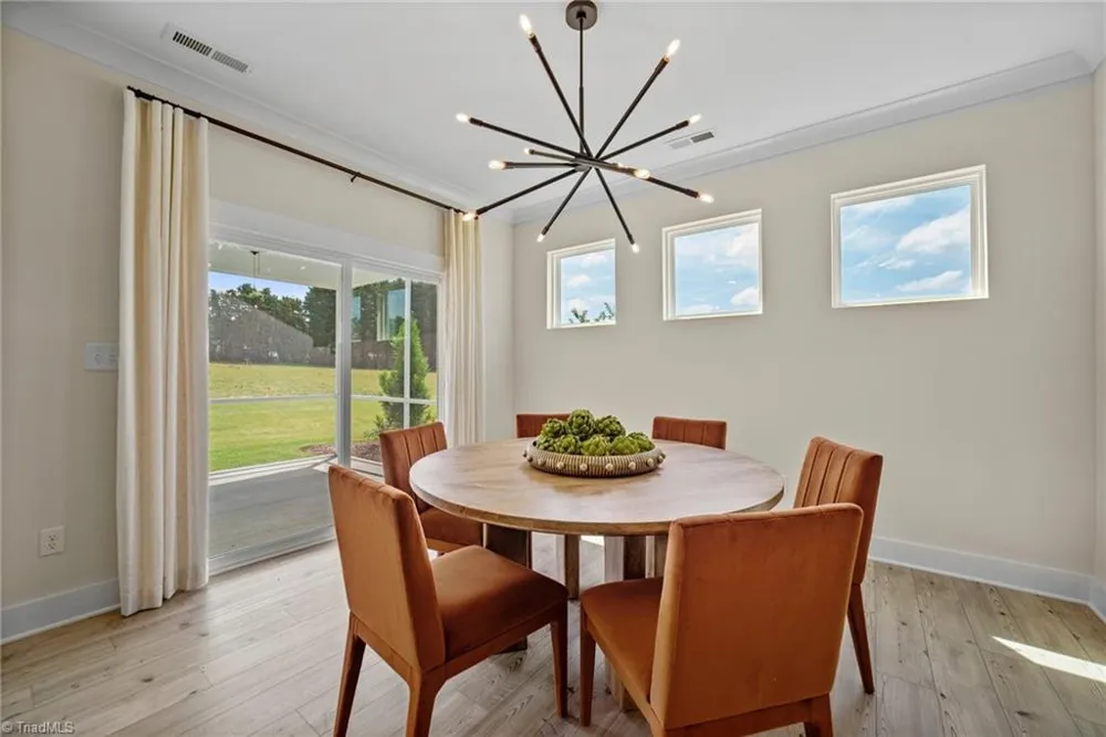7811 Fairview Garden Trail Clemmons, NC 27012