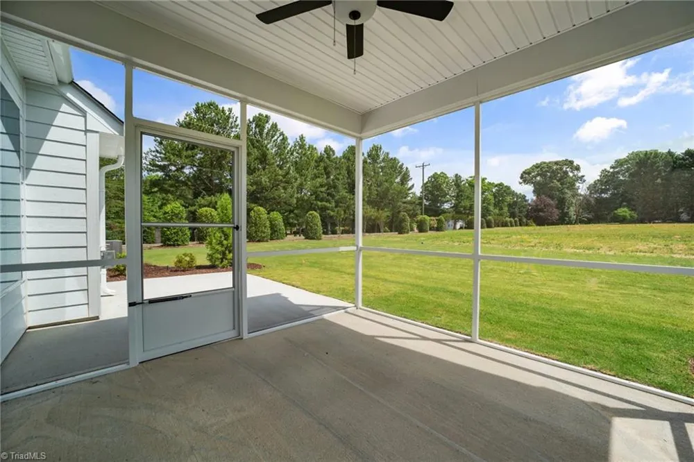 7811 Fairview Garden Trail Clemmons, NC 27012