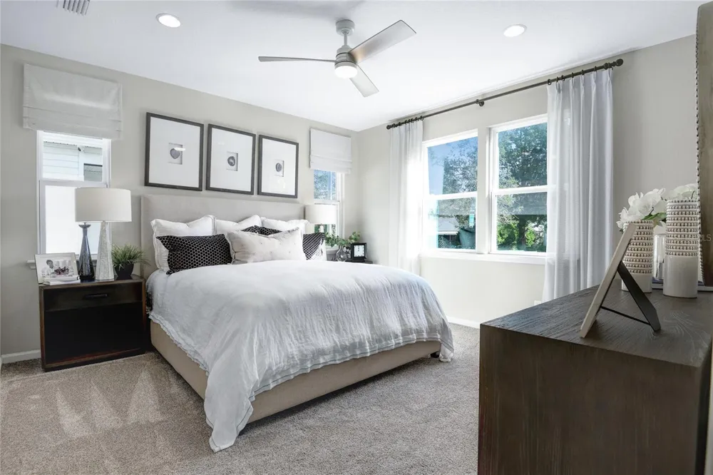 5316 SPRING MAIDEN CIRCLE Apollo Beach, FL 33572