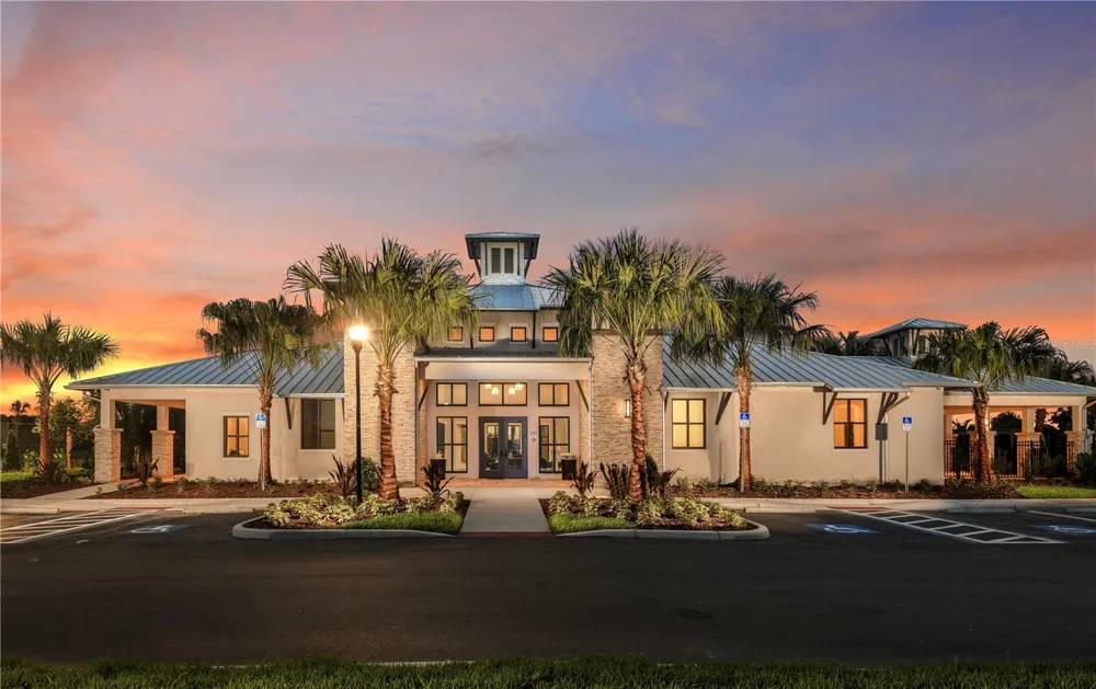 5316 SPRING MAIDEN CIRCLE Apollo Beach, FL 33572