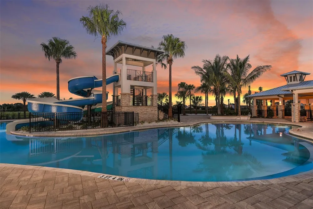 5316 SPRING MAIDEN CIRCLE Apollo Beach, FL 33572