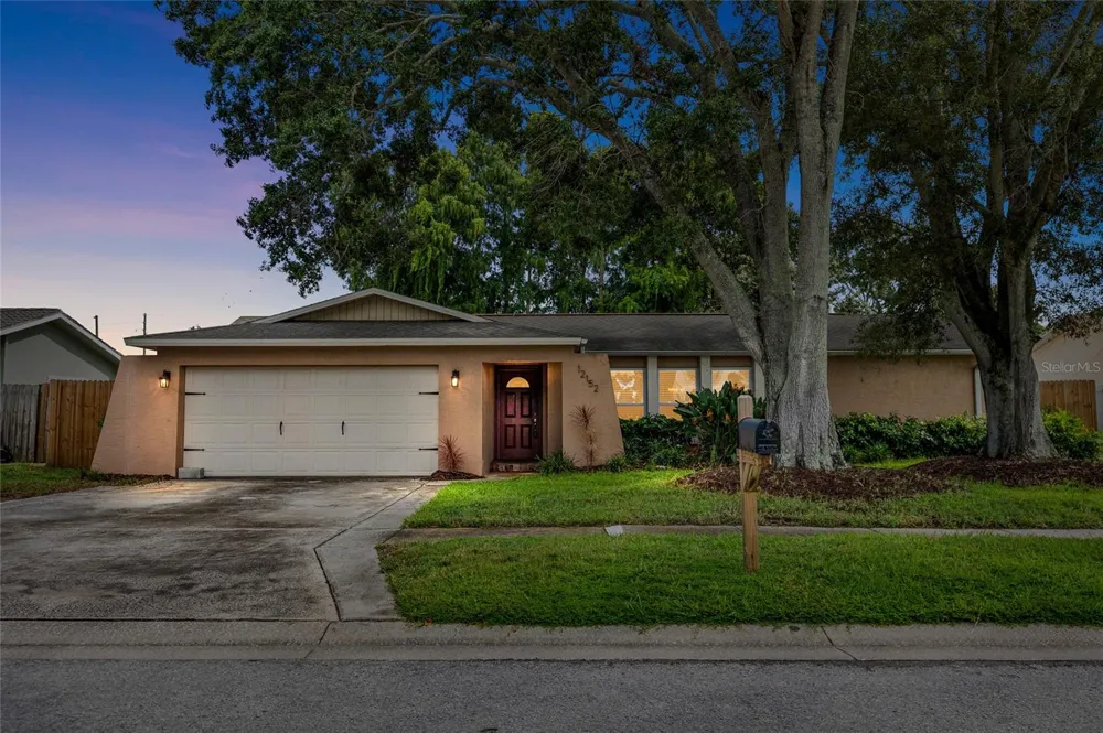 12152 BONNIE TERRACE Seminole, FL 33772