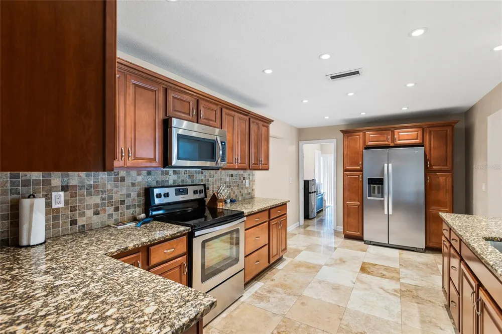 12152 BONNIE TERRACE Seminole, FL 33772