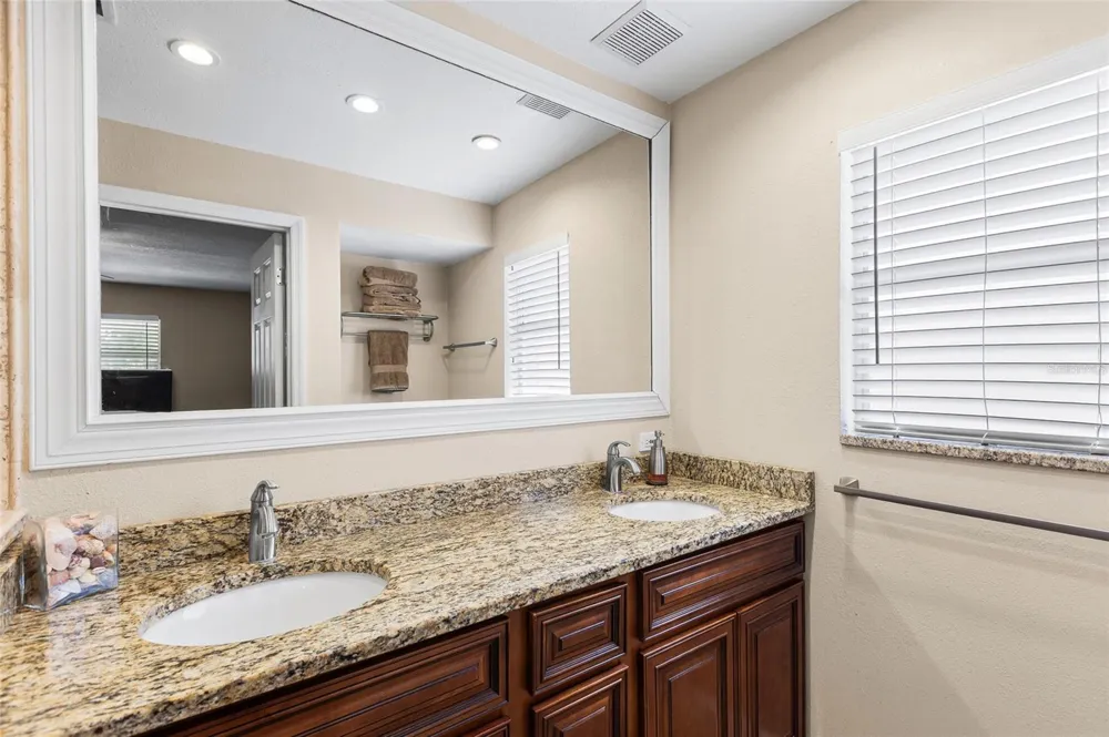 12152 BONNIE TERRACE Seminole, FL 33772