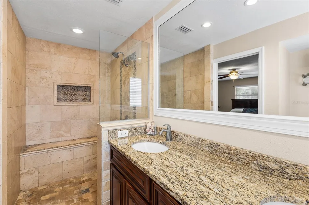 12152 BONNIE TERRACE Seminole, FL 33772