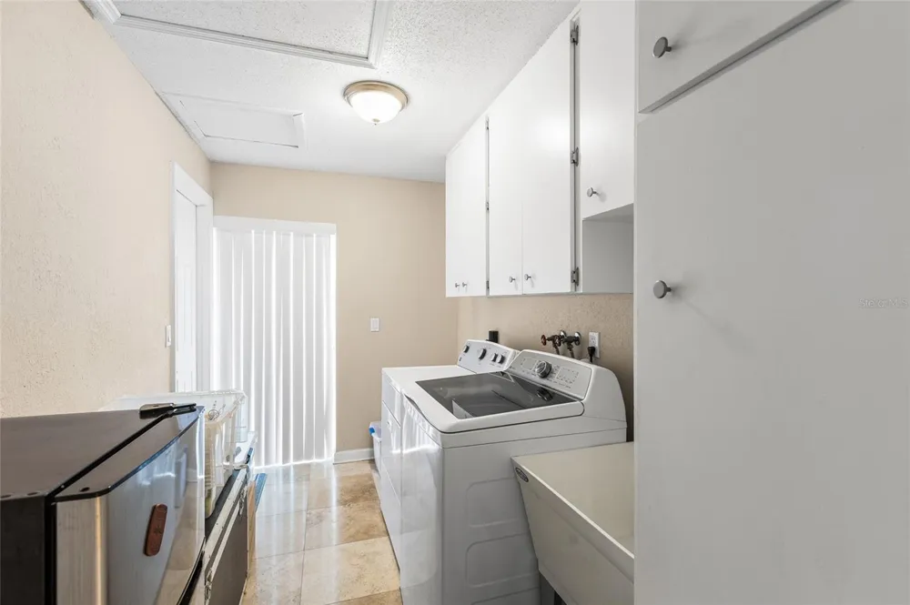 12152 BONNIE TERRACE Seminole, FL 33772