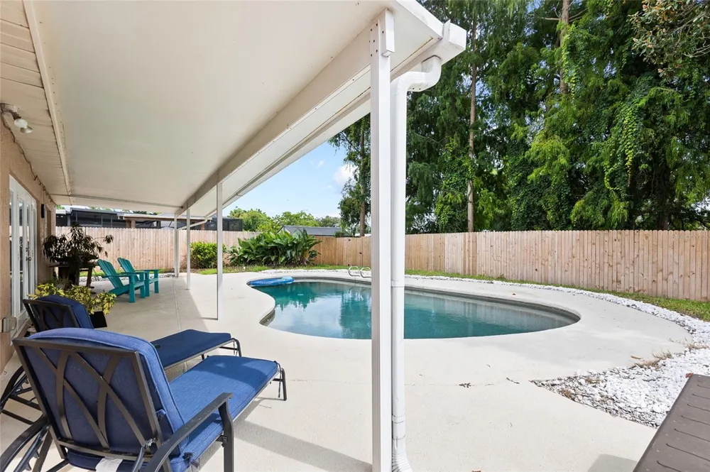12152 BONNIE TERRACE Seminole, FL 33772