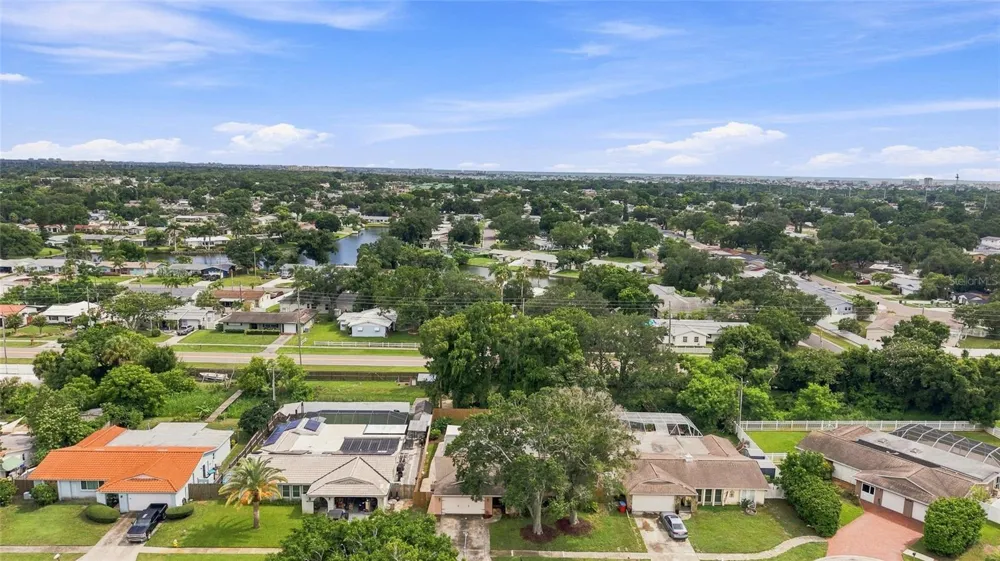 12152 BONNIE TERRACE Seminole, FL 33772