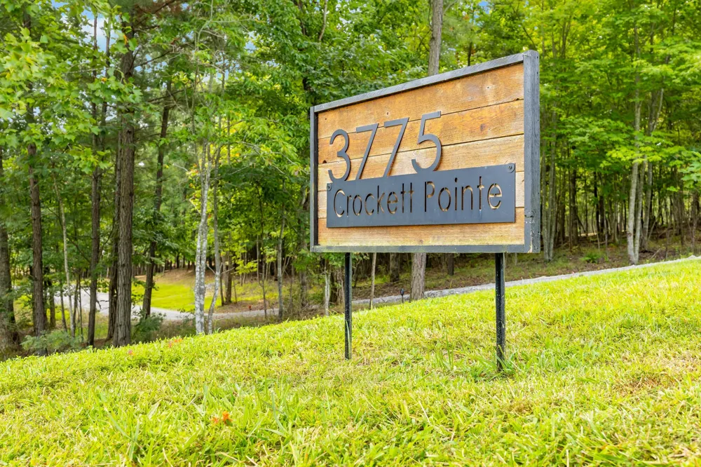 3775 Crockett Pointe Jasper, TN 37347