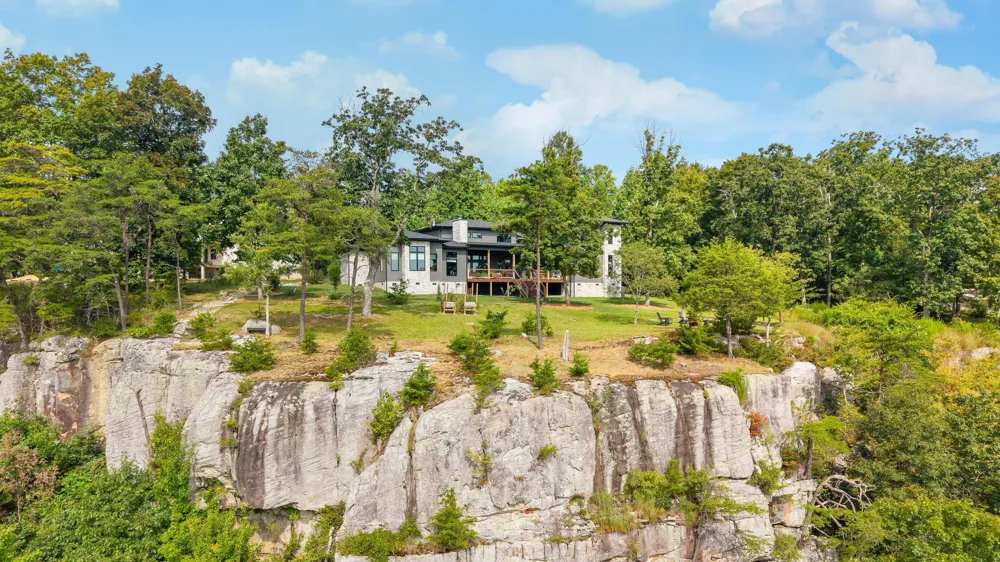 3775 Crockett Pointe Jasper, TN 37347