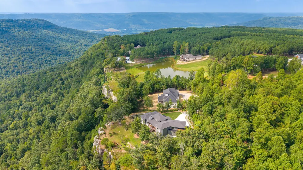 3775 Crockett Pointe Jasper, TN 37347