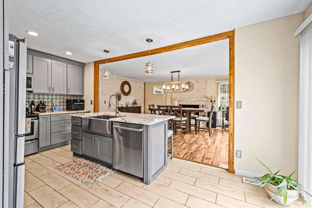 221 Riderwood Drive Dalton, GA 30721