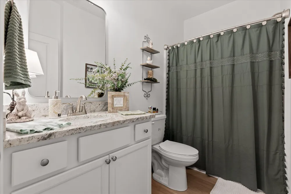 6530 Elizabeth Ann Way Ooltewah, TN 37363