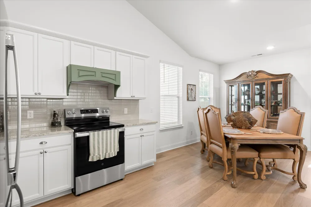 6530 Elizabeth Ann Way Ooltewah, TN 37363