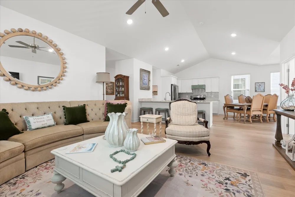 6530 Elizabeth Ann Way Ooltewah, TN 37363