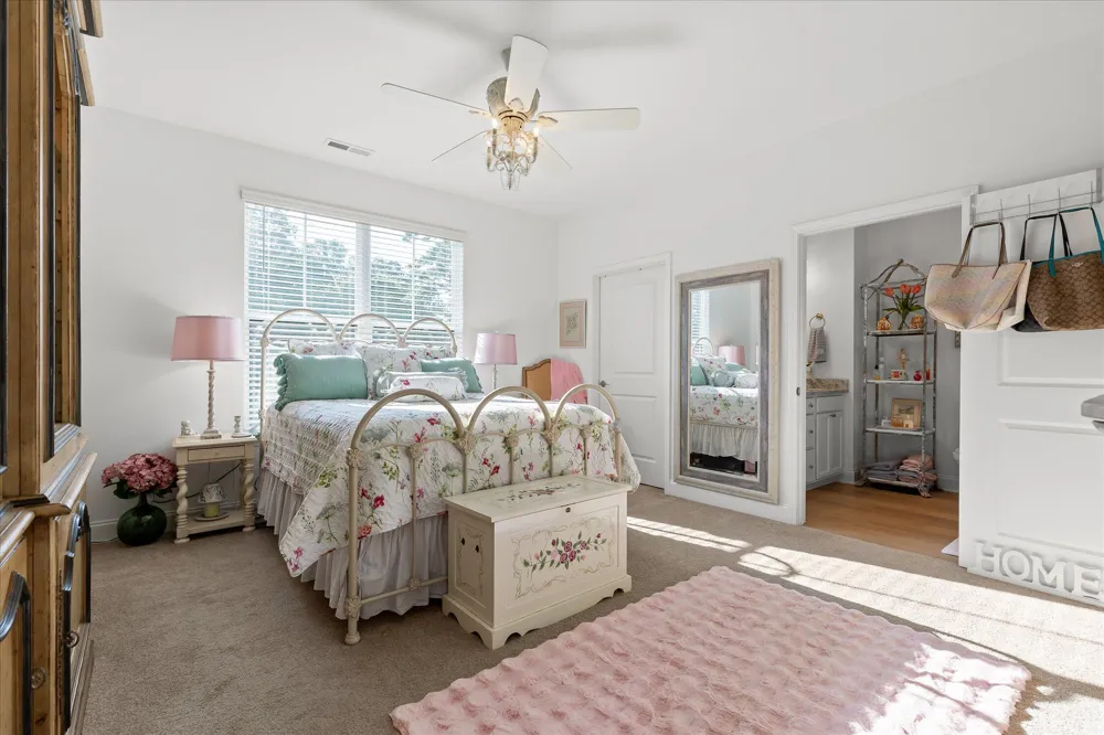 6530 Elizabeth Ann Way Ooltewah, TN 37363