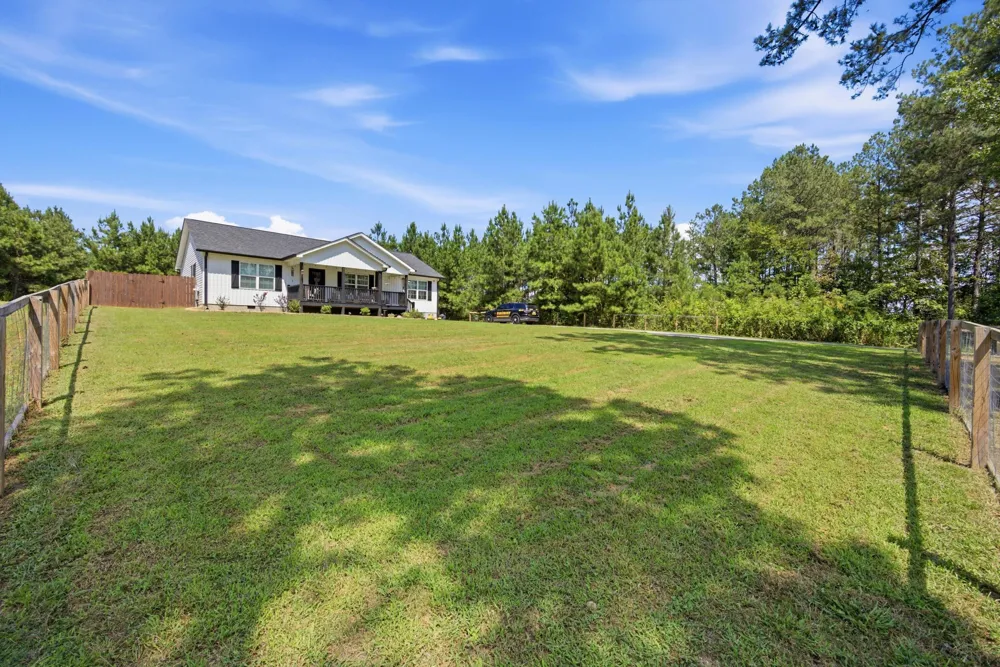 8241 Ga Hwy 2 Dalton, GA 30721