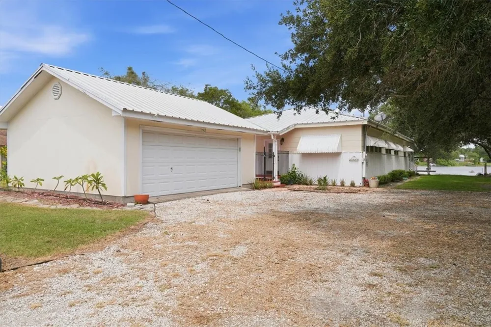 25006 Tuckers Trl Mathis, TX 78368