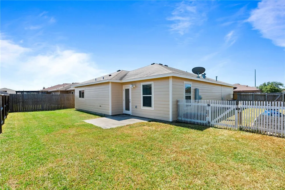 1110 Fallow Lane Corpus Christi, TX 78418