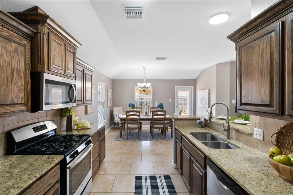1110 Fallow Lane Corpus Christi, TX 78418