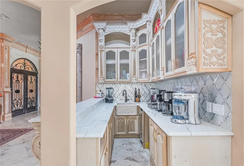 221 W Sage Kingsville, TX 78363