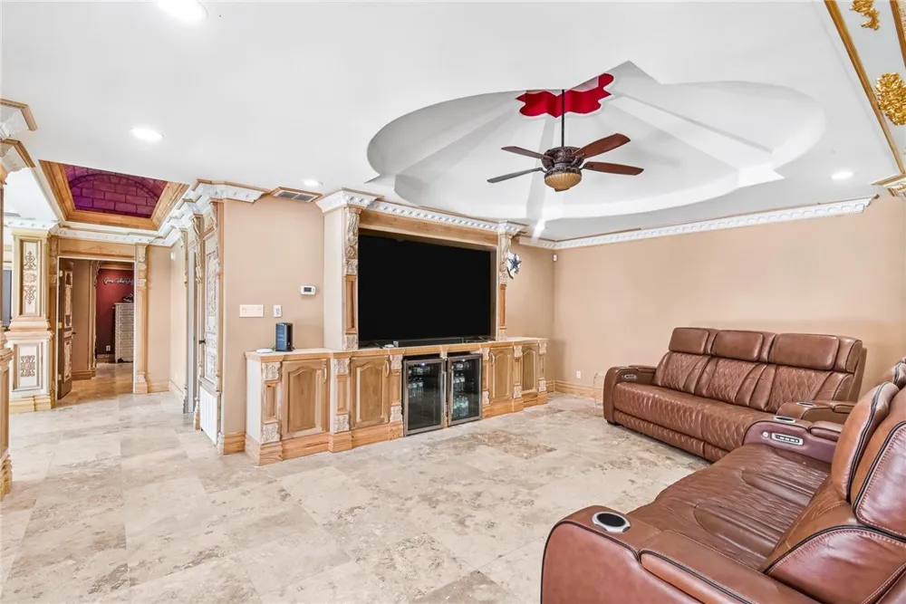 221 W Sage Kingsville, TX 78363
