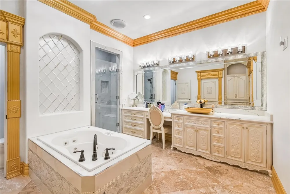 221 W Sage Kingsville, TX 78363