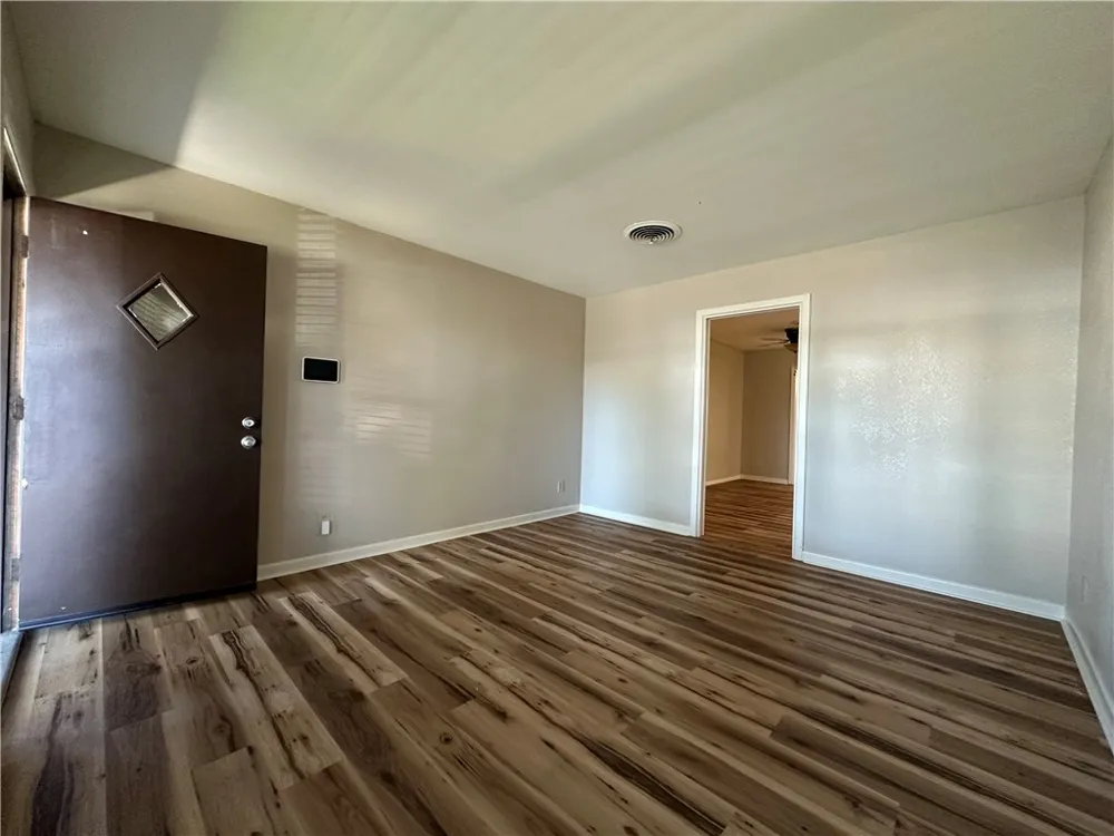 118 7th Street Portland, TX 78374