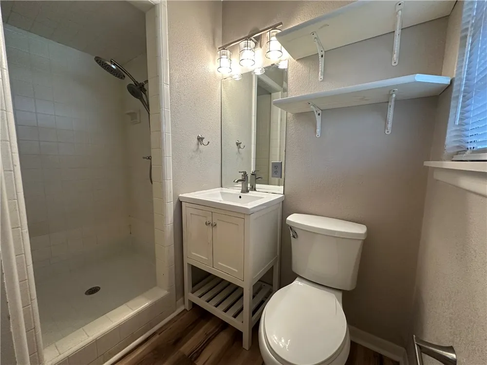 118 7th Street Portland, TX 78374