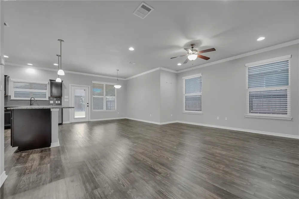 3021 Maverick Drive Corpus Christi, TX 78410