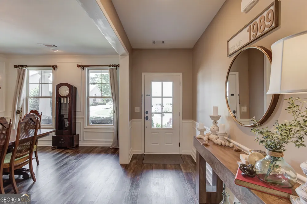 6144 Stella Light DR Flowery Branch, GA 30542