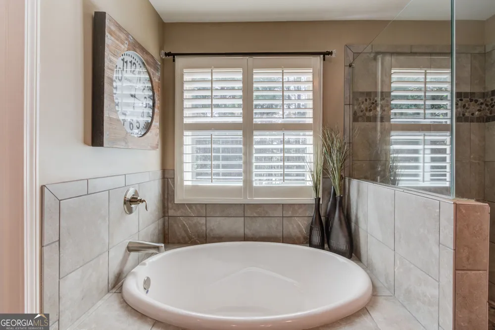 6144 Stella Light DR Flowery Branch, GA 30542