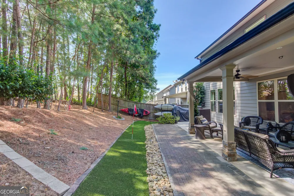 6144 Stella Light DR Flowery Branch, GA 30542