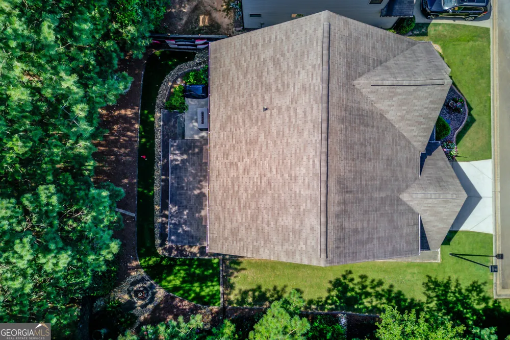 6144 Stella Light DR Flowery Branch, GA 30542
