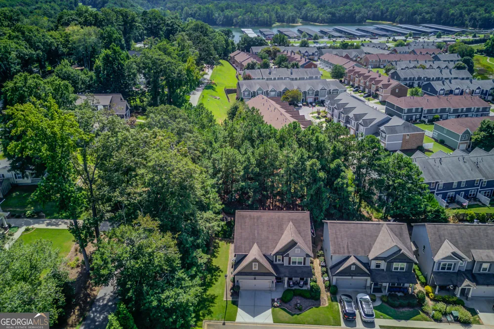 6144 Stella Light DR Flowery Branch, GA 30542