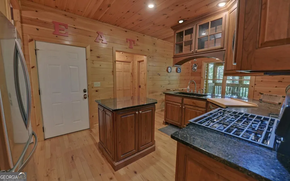 803 Brookhaven LN Blue Ridge, GA 30513