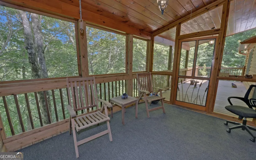 803 Brookhaven LN Blue Ridge, GA 30513