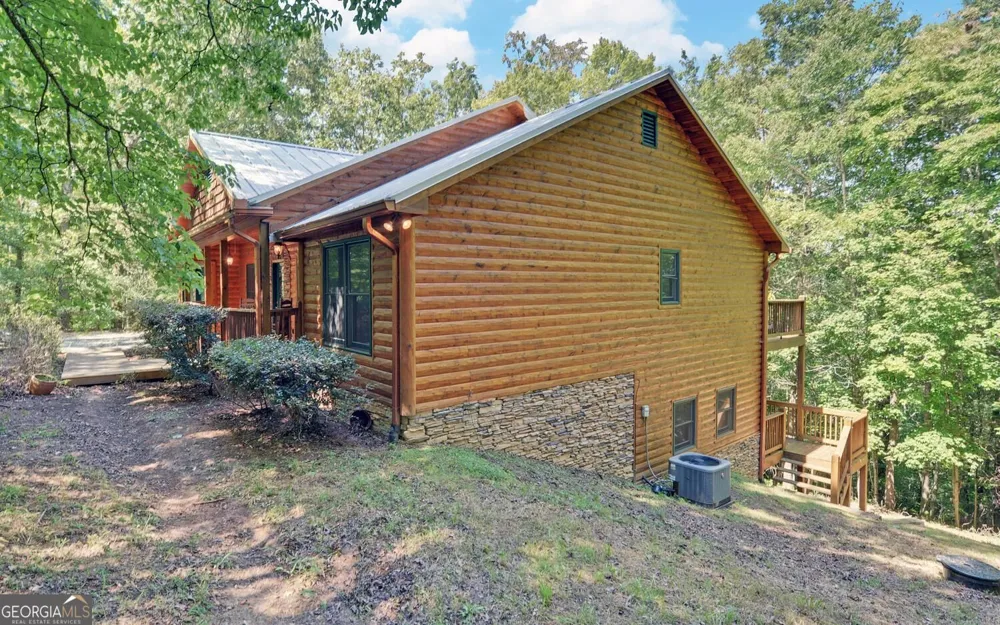 803 Brookhaven LN Blue Ridge, GA 30513