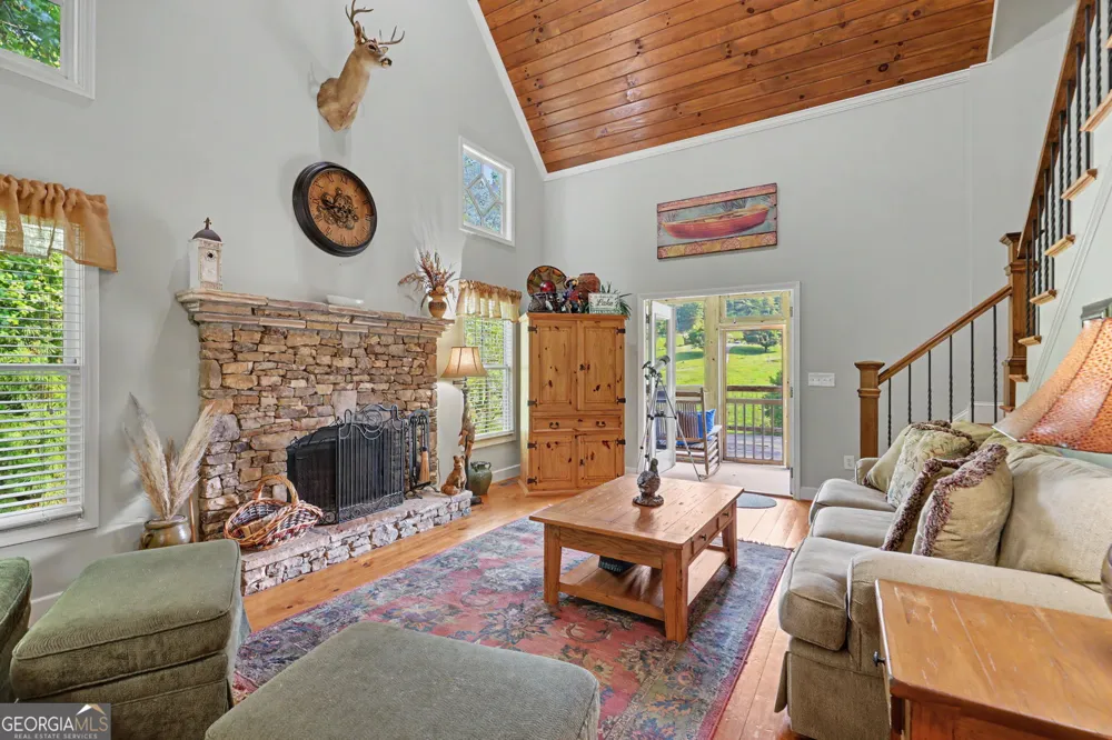105 Evergreen RD Hiawassee, GA 30546