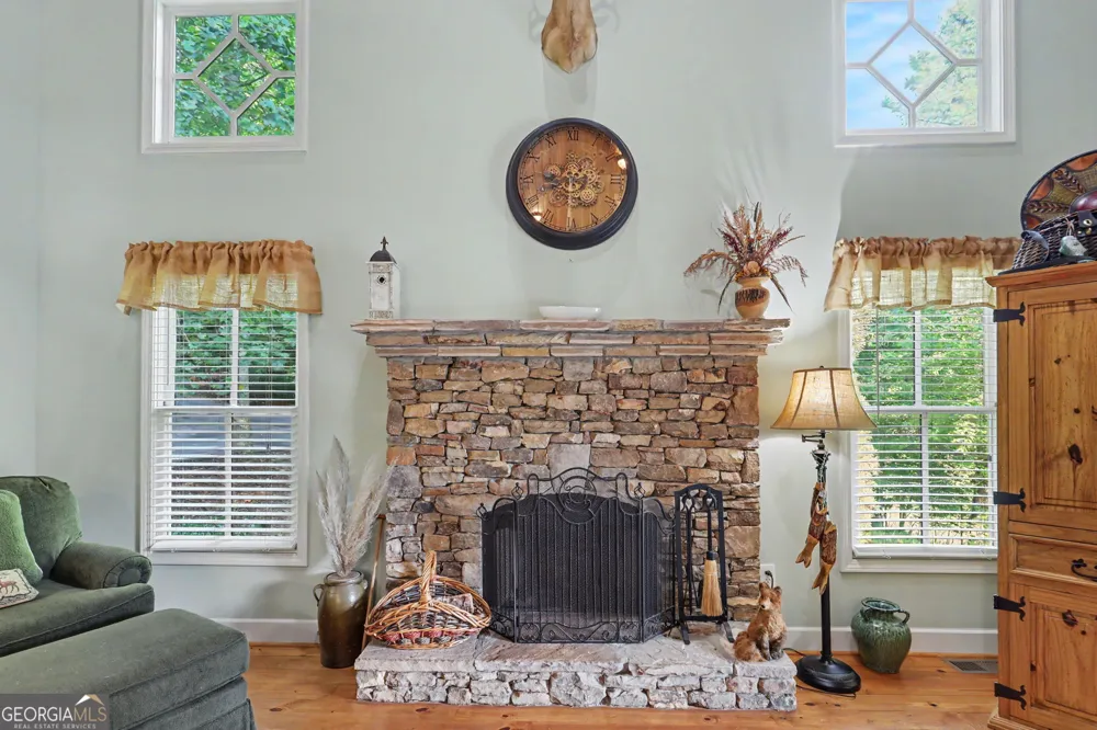 105 Evergreen RD Hiawassee, GA 30546