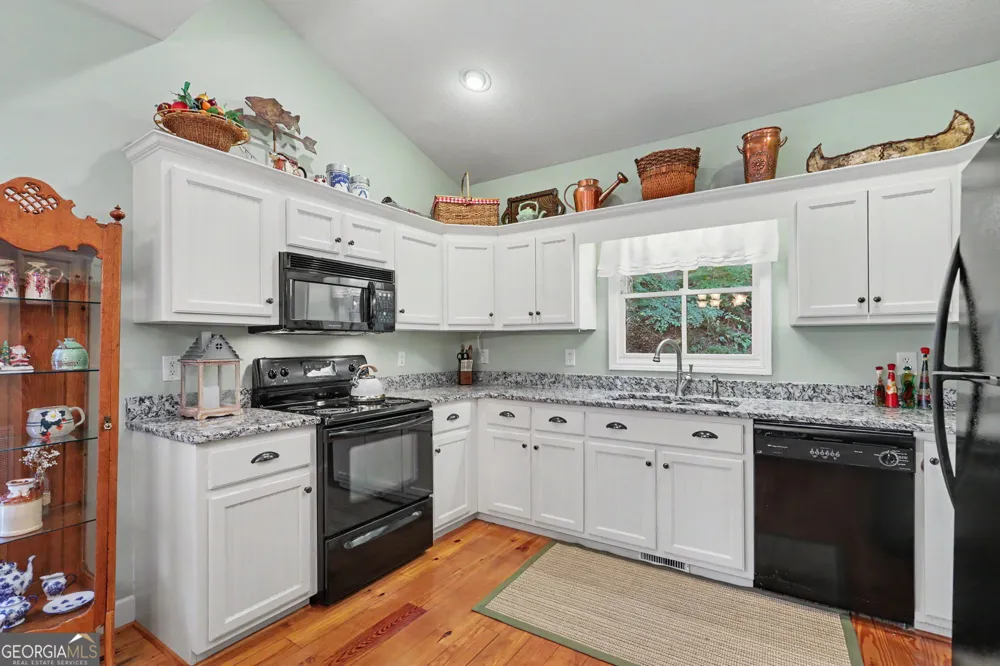 105 Evergreen RD Hiawassee, GA 30546