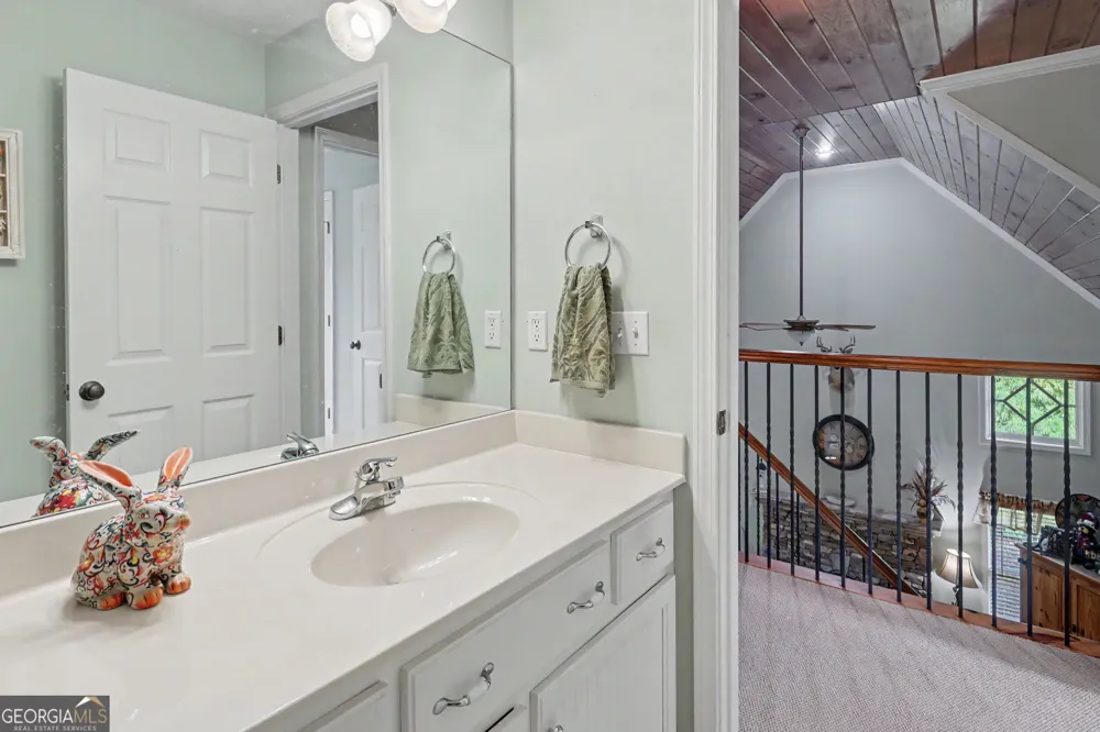 105 Evergreen RD Hiawassee, GA 30546
