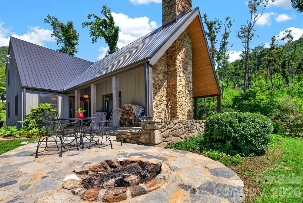 299 Webb Cove Road Asheville, NC 28804