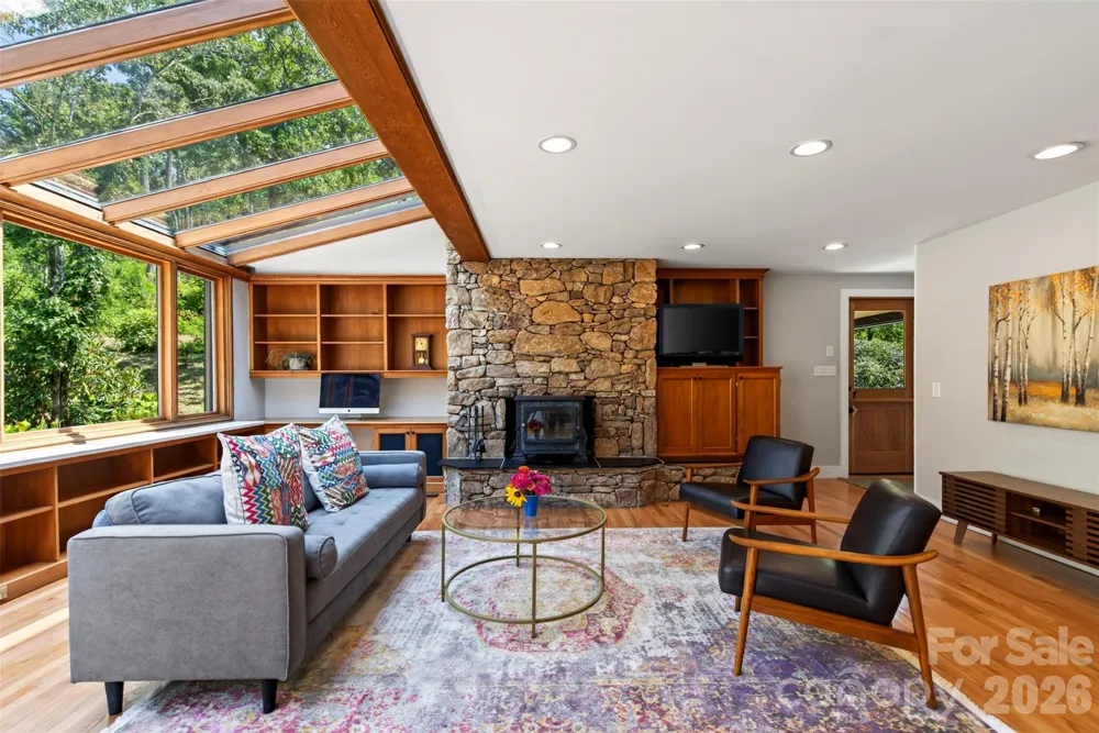 299 Webb Cove Road Asheville, NC 28804