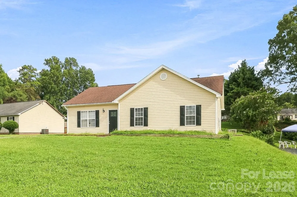 1109 Crescent Way Wingate, NC 28174