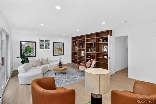 3723 S Hudson Street Denver, CO 80237